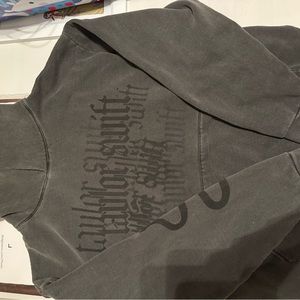 ✨TRADE ONLY✨ Reputation Holiday Collection Sweatshirt